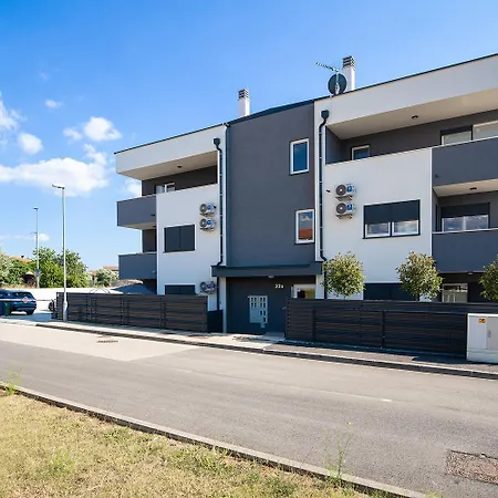 Penthouse Mavala Lägenhet Fažana