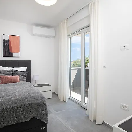 Penthouse Mavala Apartment Fazana