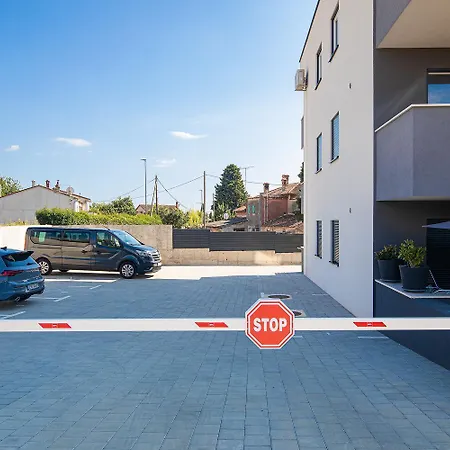 Lägenhet Penthouse Mavala *